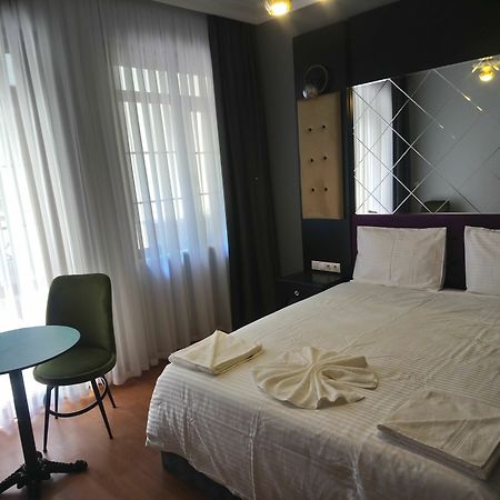 Royal Garden Suite And Hotel Estambul Exterior foto